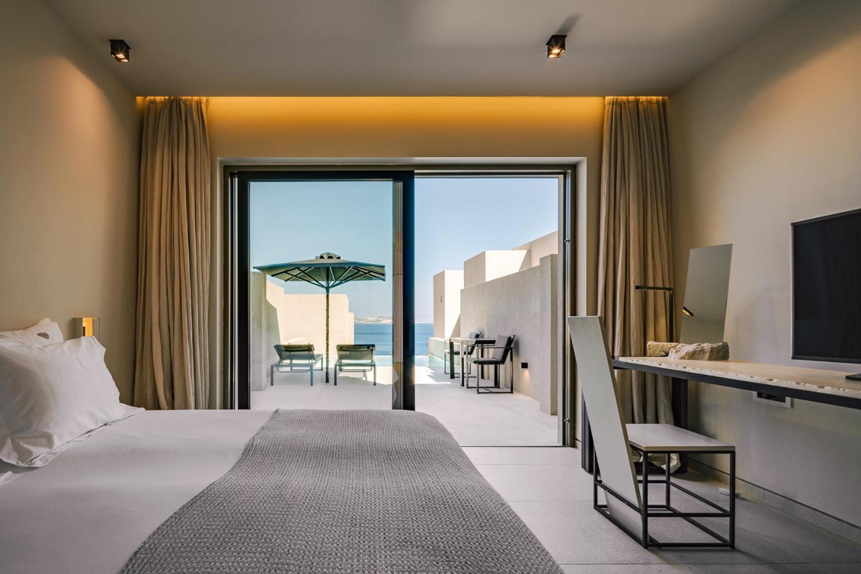 Milos Cove Komia Room photo